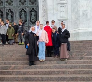 Дети Сыктывкарской воскресной школы пели на Патриаршей литургии