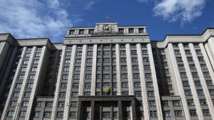 В Госдуму внесли проект закона о запрете продажи алкоголя тем, кто не достиг 21 года