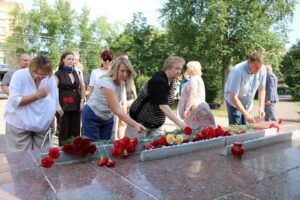 В Ухте почтили память детей-жертв войны в Донбассе
